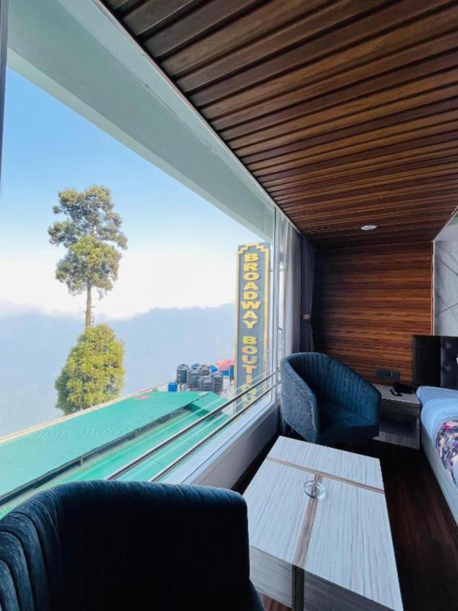 Hotel Broadway Boutique Mall Road Darjeeling - A Luxury Collection - Best Seller Экстерьер фото